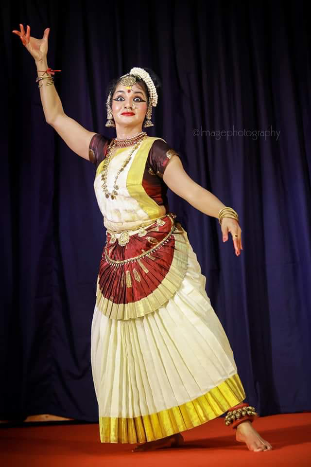 Full margam · stage recital